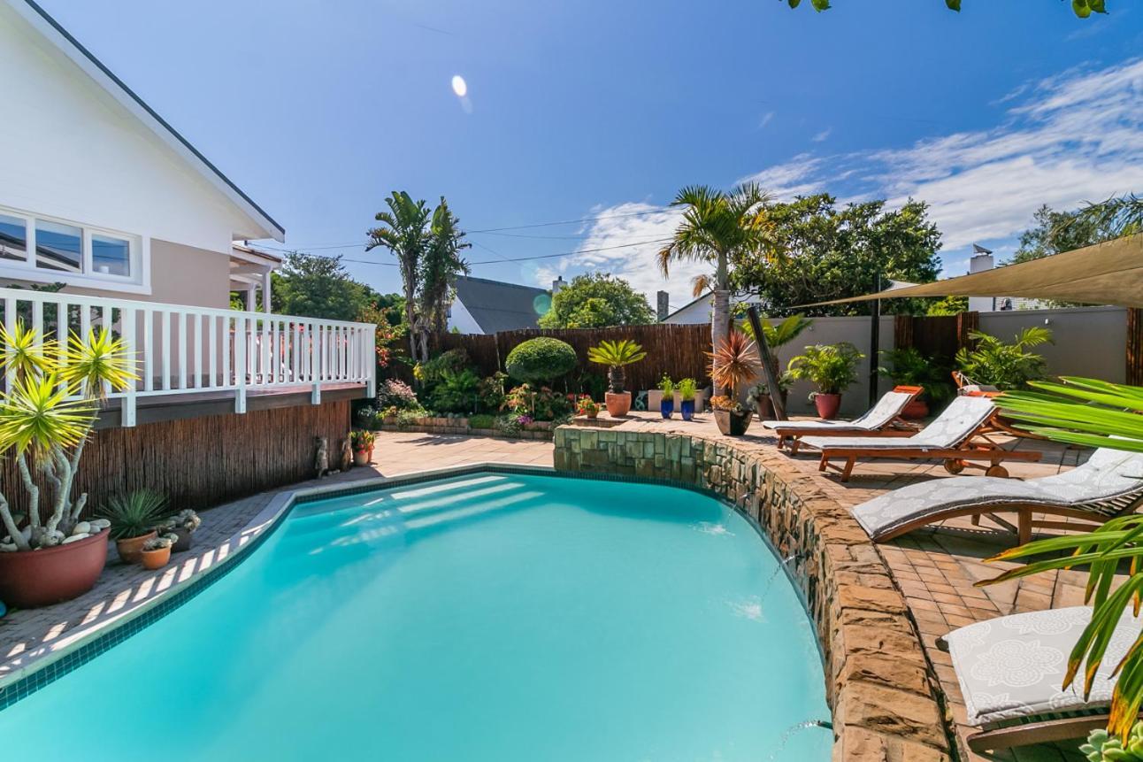 African Breeze Guesthouse Knysna Exterior photo