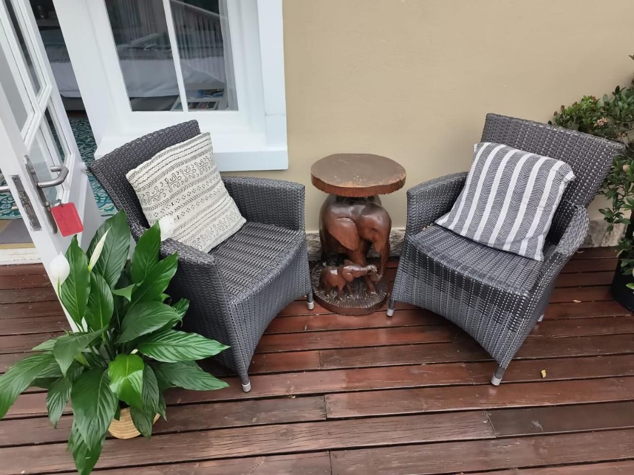 African Breeze Guesthouse Knysna Exterior photo